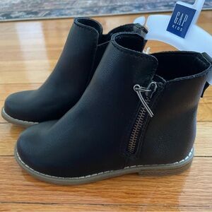 NWT Gap Kids black leather boots, Size 11